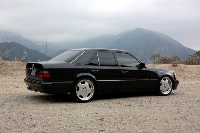 Mercedes-Benz 500E